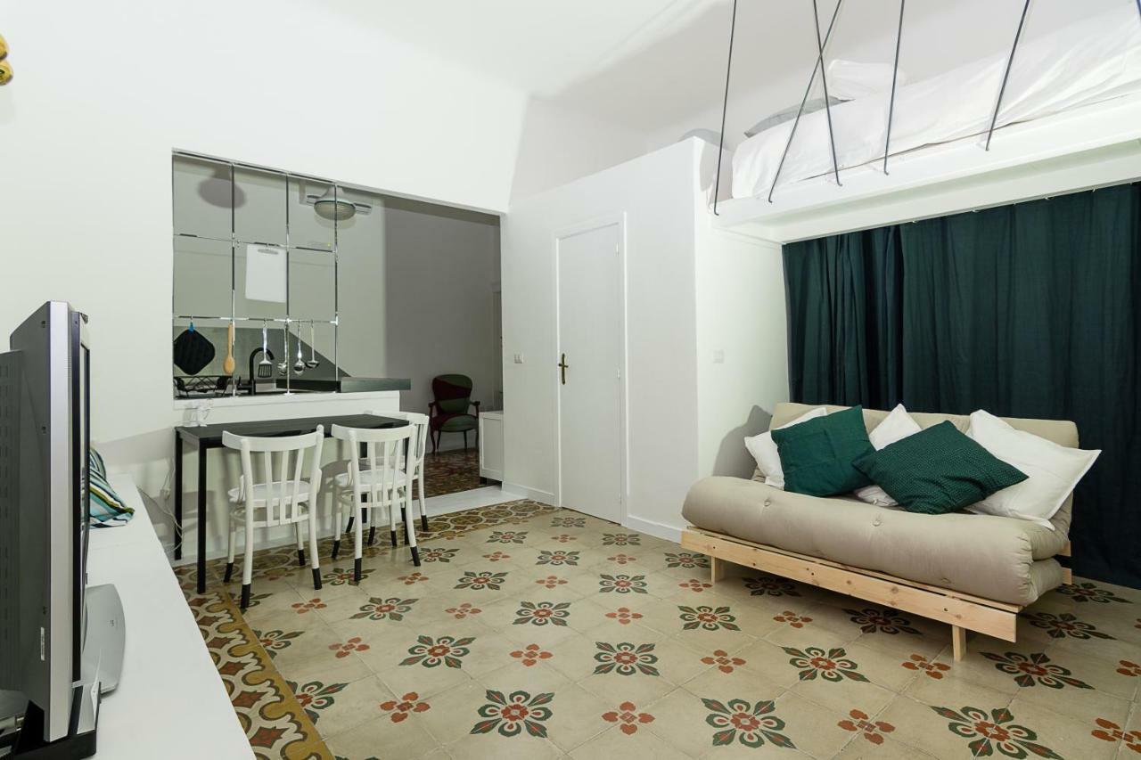 Boat Design Studio Apartment Molfetta Bagian luar foto